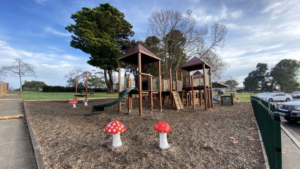 Lake Guthridge Playground 1