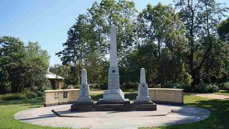 Briagolong War Memorial 55709 30490 