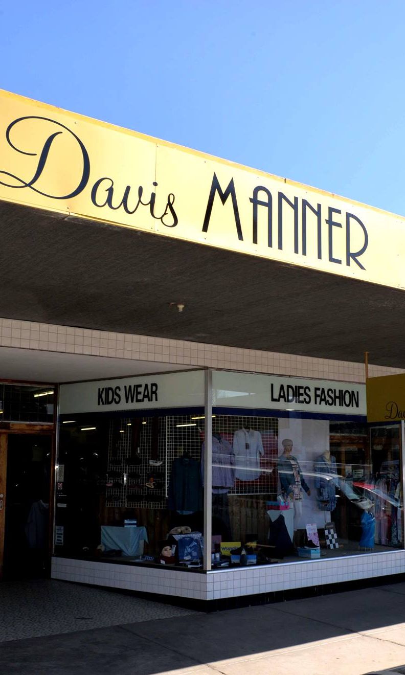 Davis Manner