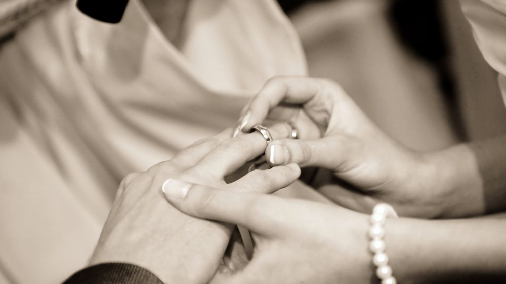 Hand Black And White Woman Monochrome Arm Wedding 975523 Pxhere Com